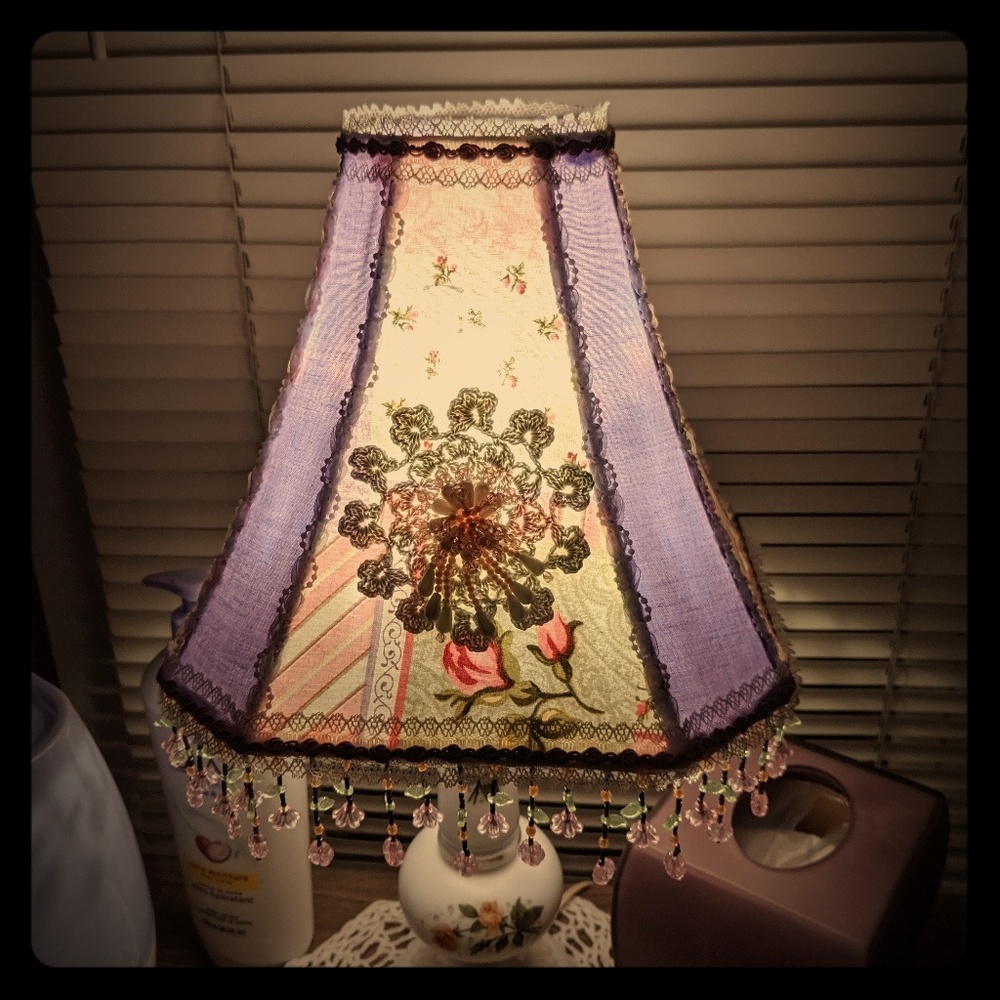 Lamp shade